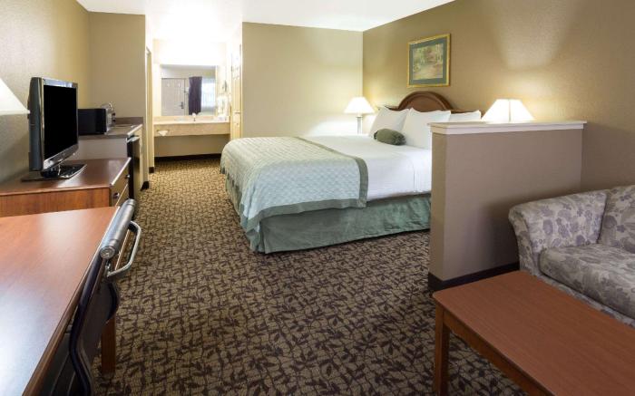 Hawthorn Suites by Wyndham Napa Valley
