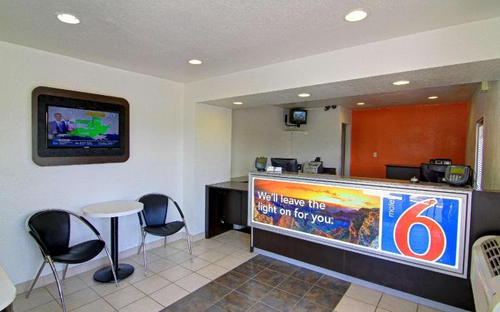 Motel 6 Scottsdale