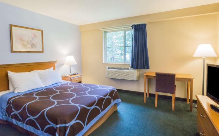 Super 8 by Wyndham East Stroudsburg/Poconos 