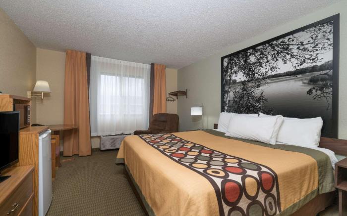 Super 8 By Wyndham Alexandria Mn