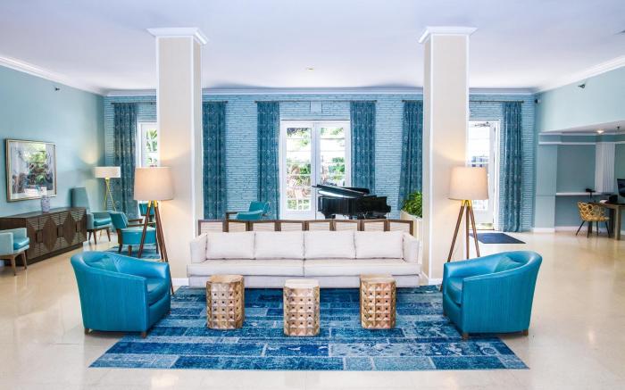 Dorchester Hotel & Suites