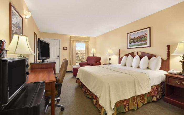 Baymont by Wyndham Warner Robins