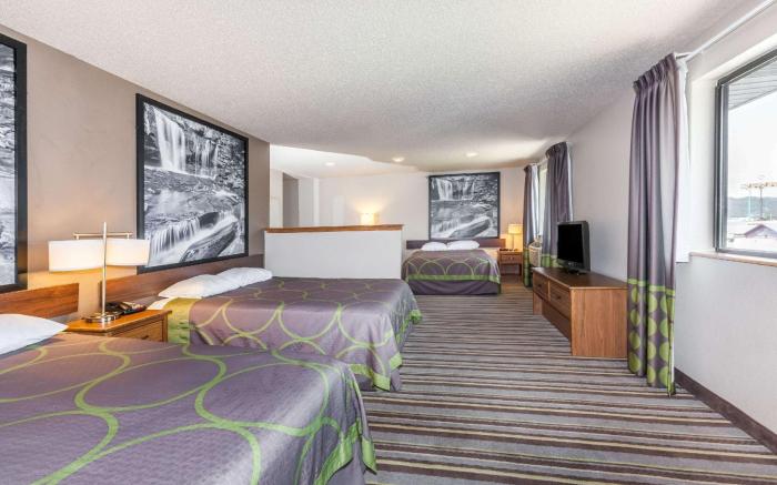 Super 8 By Wyndham Dunbar/Charleston Area