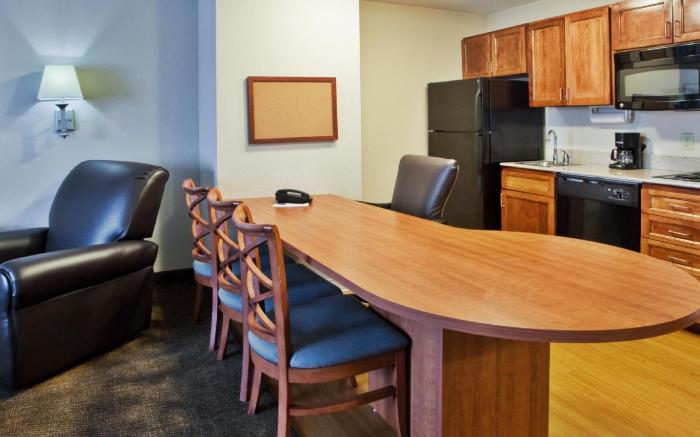 Candlewood Suites Macon By IHG
