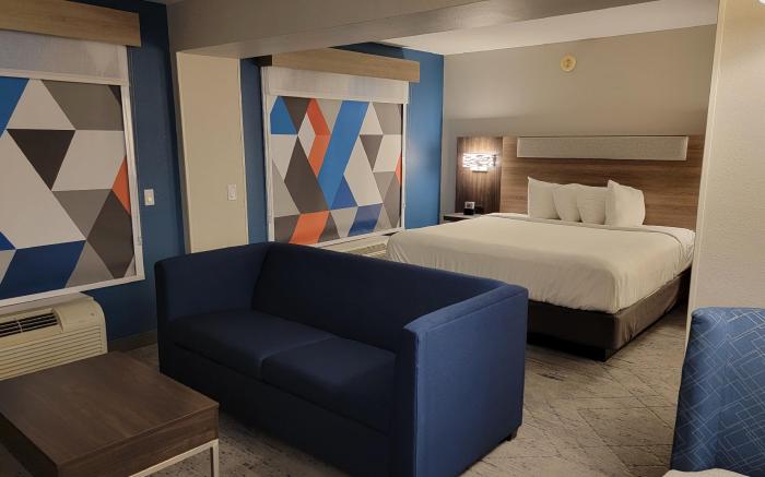 Holiday Inn Express Fayetteville-Fort Bragg