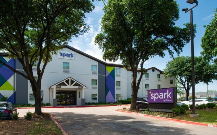Spark by Hilton Dallas Market Center