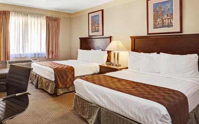 Travelodge by Wyndham Everett City Center