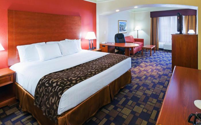La Quinta Inn & Suites by Wyndham Seguin