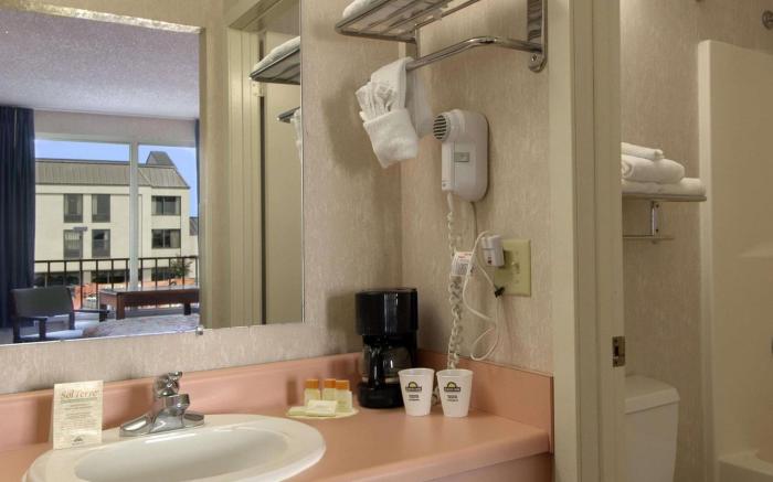 Days Inn by Wyndham Jonesboro AR