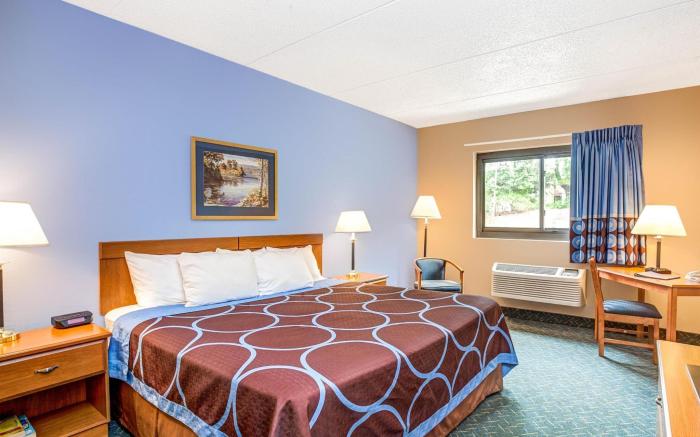 Super 8 By Wyndham Mahwah
