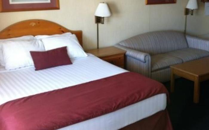Thunderbird Inn of Mackinaw City