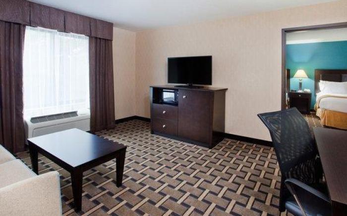 Holiday Inn Express Hotel & Suites Buford NE - Lake Lanier Area By IHG