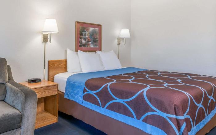 Super 8 By Wyndham Portage