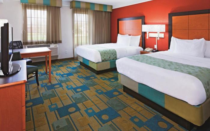 La Quinta Inn & Suites by Wyndham Dallas DFW Airport North