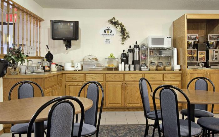 Super 8 By Wyndham Ankeny/Des Moines Area