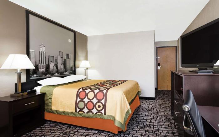 Super 8 By Wyndham Bremerton