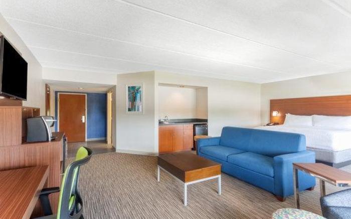 Holiday Inn Express & Suites Augusta West - Fort Eisenhower By IHG