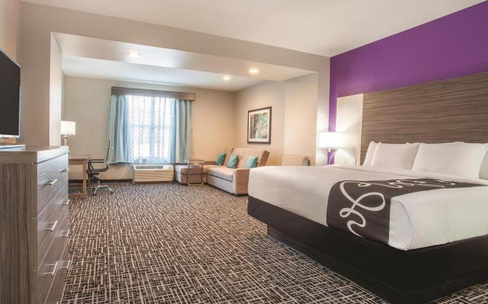 La Quinta Inn & Suites by Wyndham Forsyth