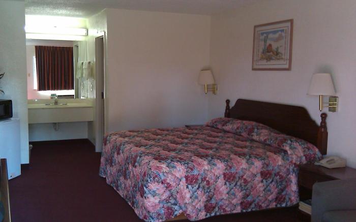 Motel 6 Arlington, TX - UTA