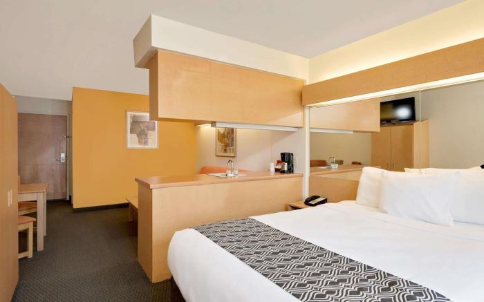Microtel Inn & Suites by Wyndham Culpeper