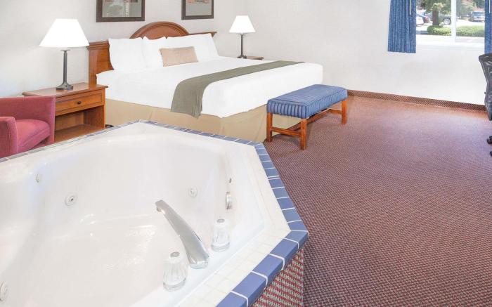 Quality Inn & Suites