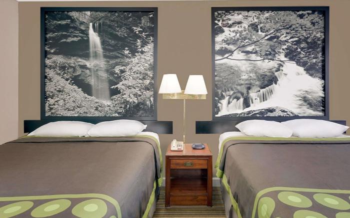 Super 8 By Wyndham Athens