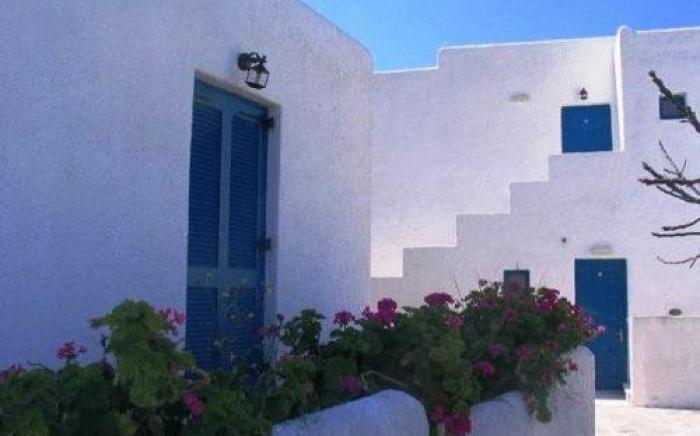 Agia Anna Living
