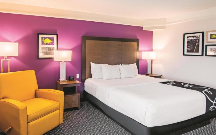 La Quinta Inn and Suites Fort Worth City View