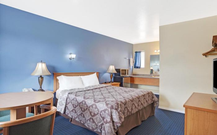Days Inn by Wyndham Seattle North of Downtown