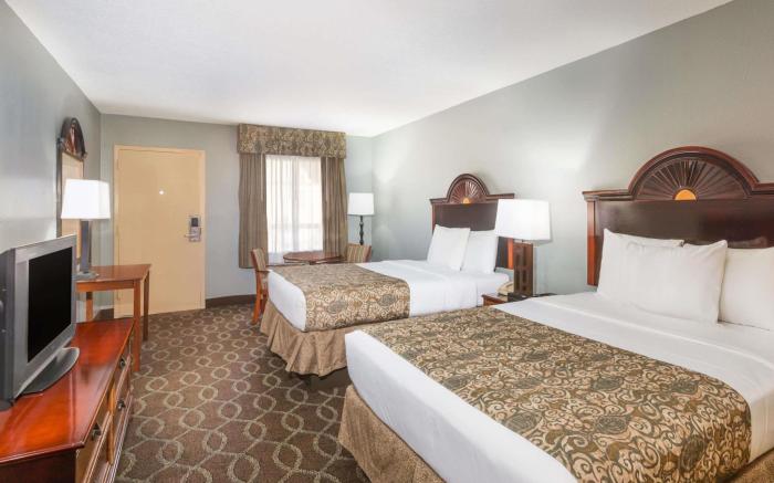Baymont by Wyndham Mobile/Tillmans Corner