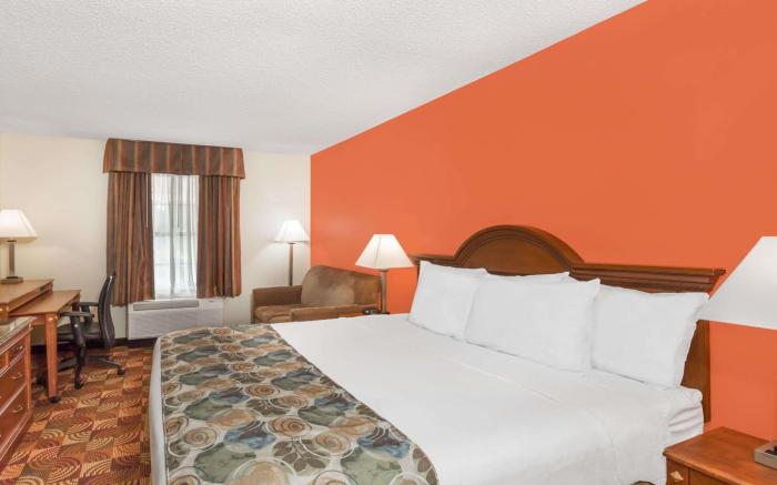 Days Inn by Wyndham Shallotte