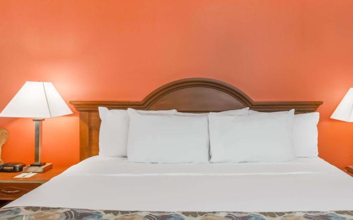 Days Inn by Wyndham Shallotte