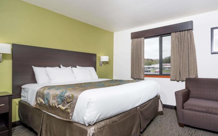 Baymont by Wyndham Eau Claire WI