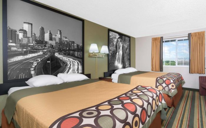 Super 8 By Wyndham Winona Mn