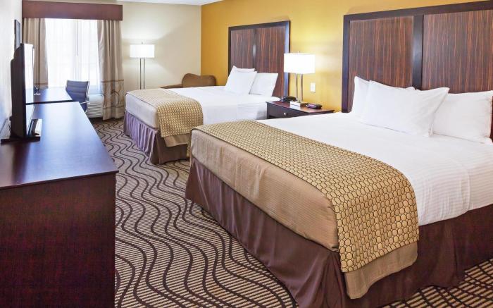 La Quinta Inn & Suites by Wyndham Floresville