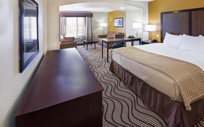 La Quinta Inn & Suites by Wyndham Floresville