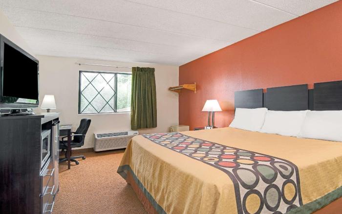 Super 8 by Wyndham Stamford/New York City Area