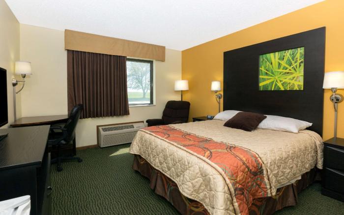 Super 8 By Wyndham Perry Ia