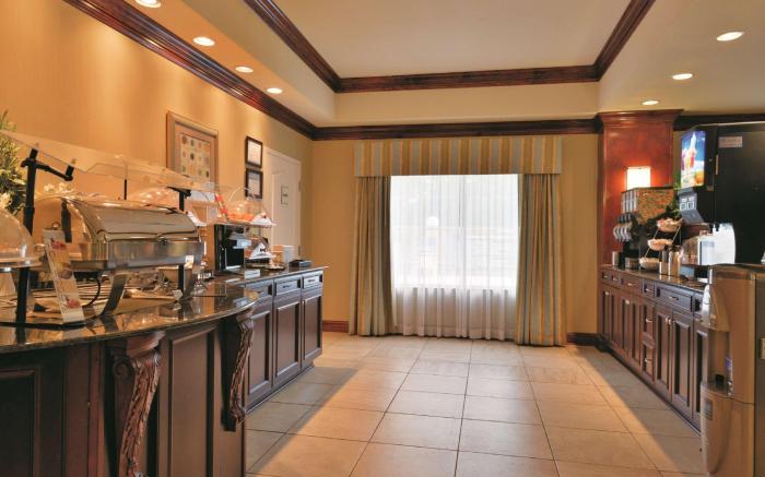 La Quinta Inn & Suites by Wyndham Savannah Airport - Pooler