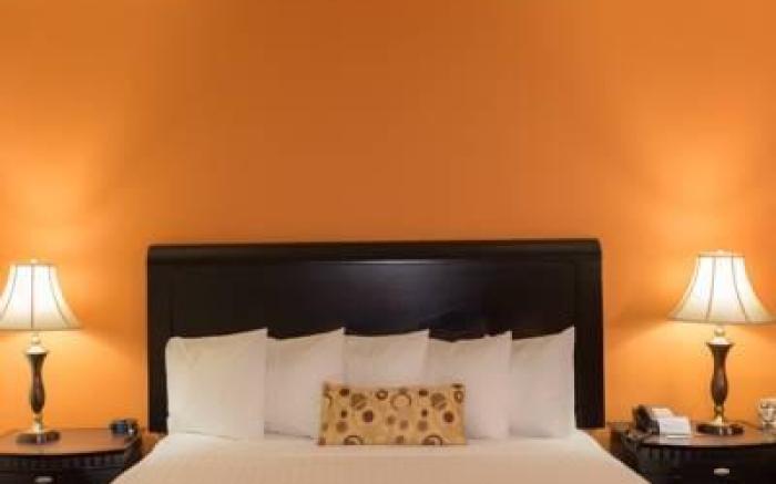 Oakland Airport Executive Hotel
