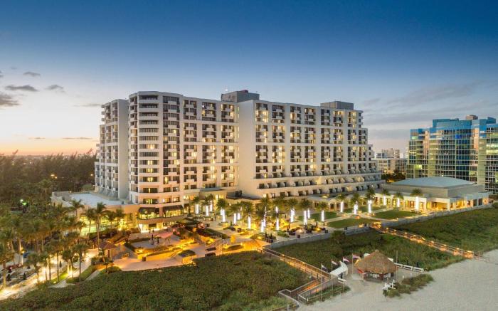 Fort Lauderdale Marriott Harbor Beach Resort & Spa