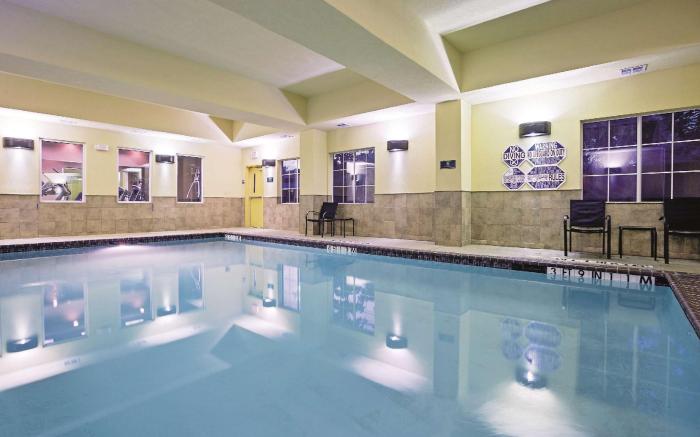 La Quinta Inn & Suites by Wyndham Fort Worth NE Mall