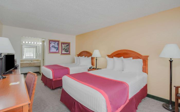 Days Inn by Wyndham Asheville West