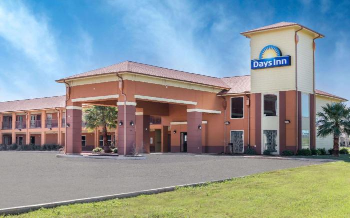 Days Inn by Wyndham Dilley