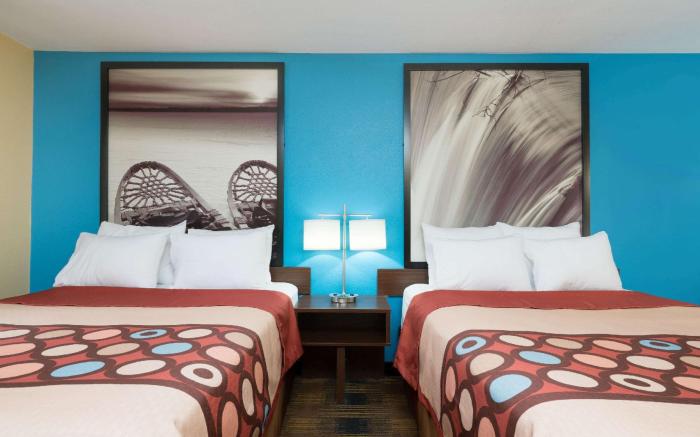 Super 8 By Wyndham Rochester Mayo Clinic Area