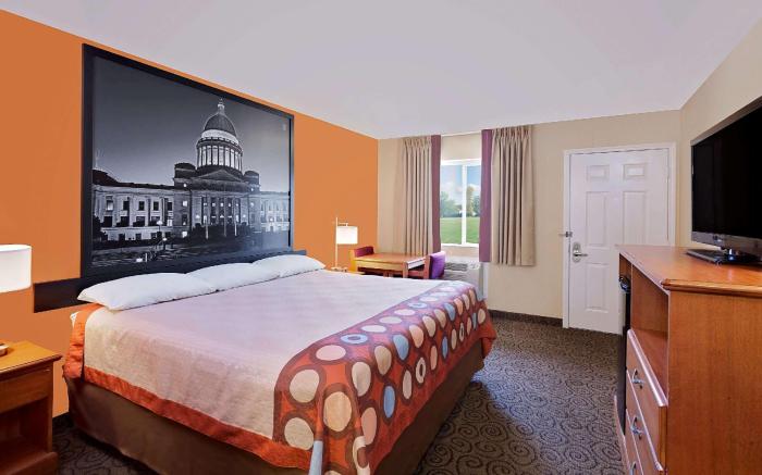 Super 8 By Wyndham Siloam Springs