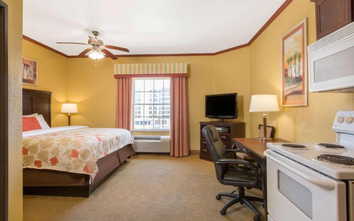 Hawthorn Extended Stay by Wyndham Corpus Christi Padre Is