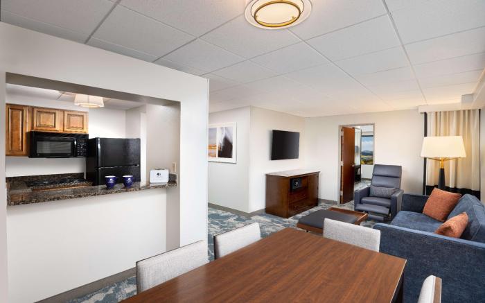 DoubleTree by Hilton Houston Medical Center Hotel & Suites