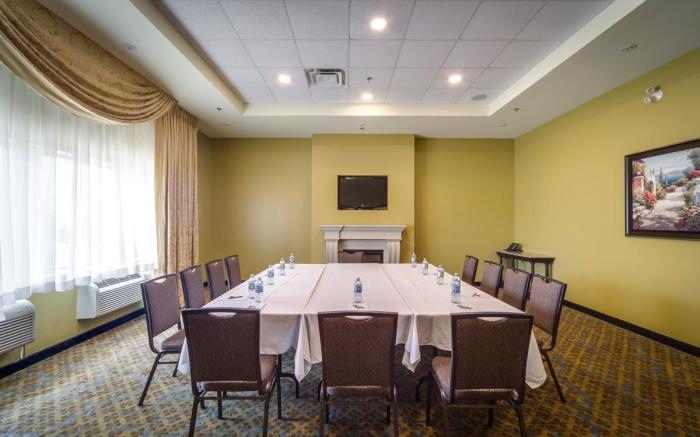 Monte Carlo Inn & Suites Downtown Markham
