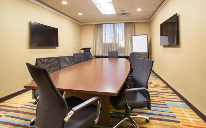 Fairfield Inn & Suites Burlington
